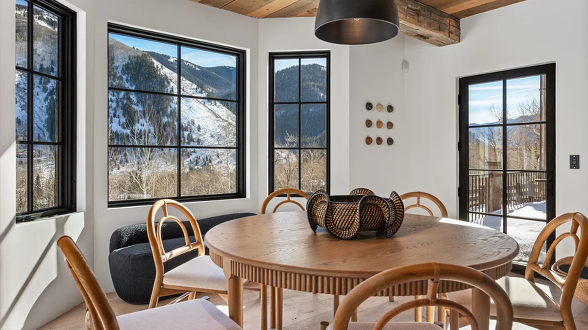MT. Hayden Lodge