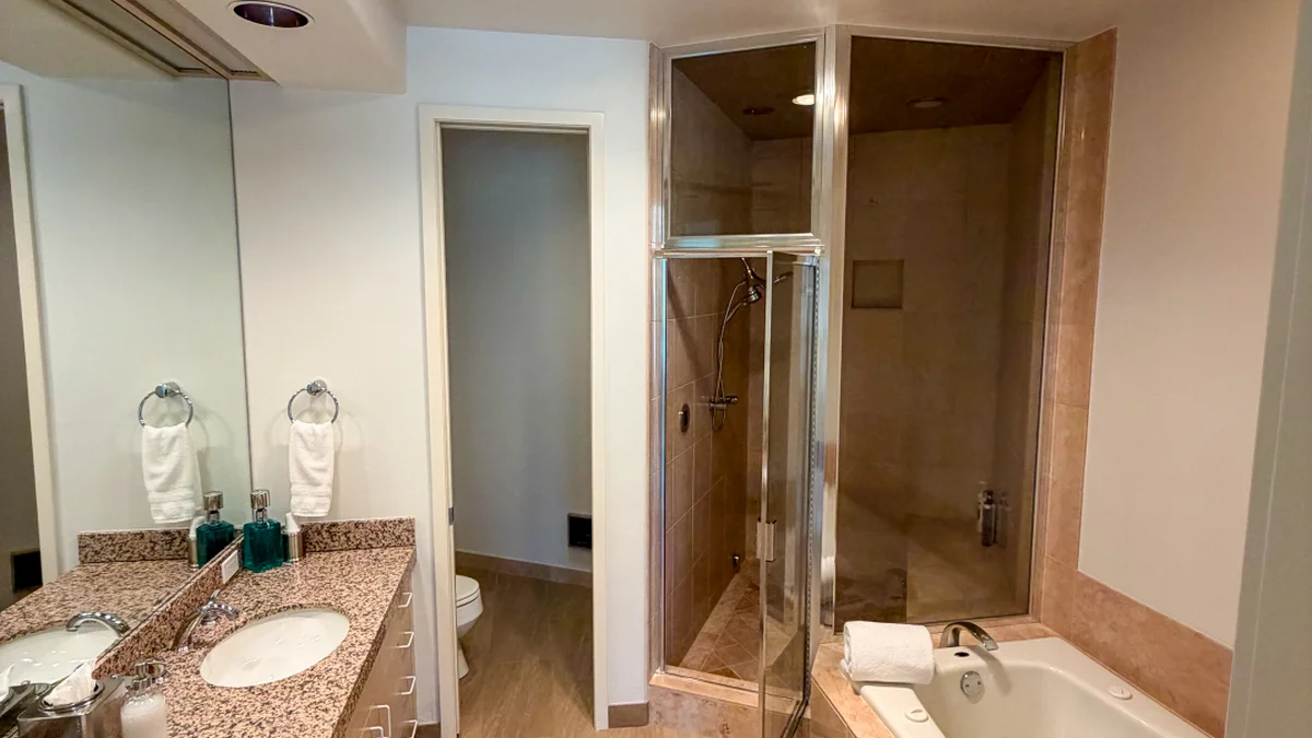Primary Bedroom Bath