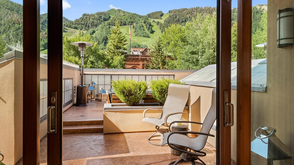 Kobey Penthouse