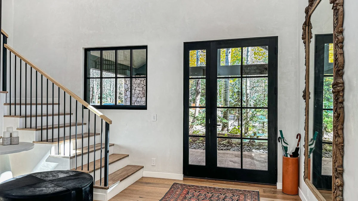 1465 Red Butte