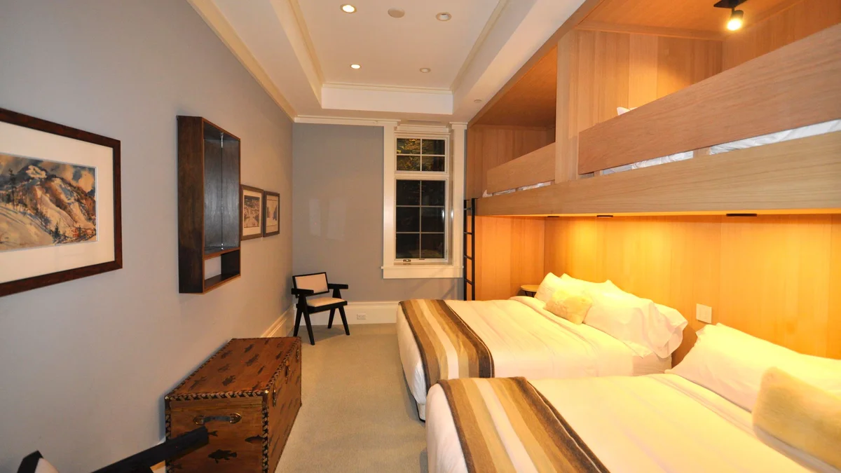 Queen Bunk Room