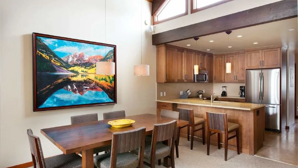 Deluxe Condo