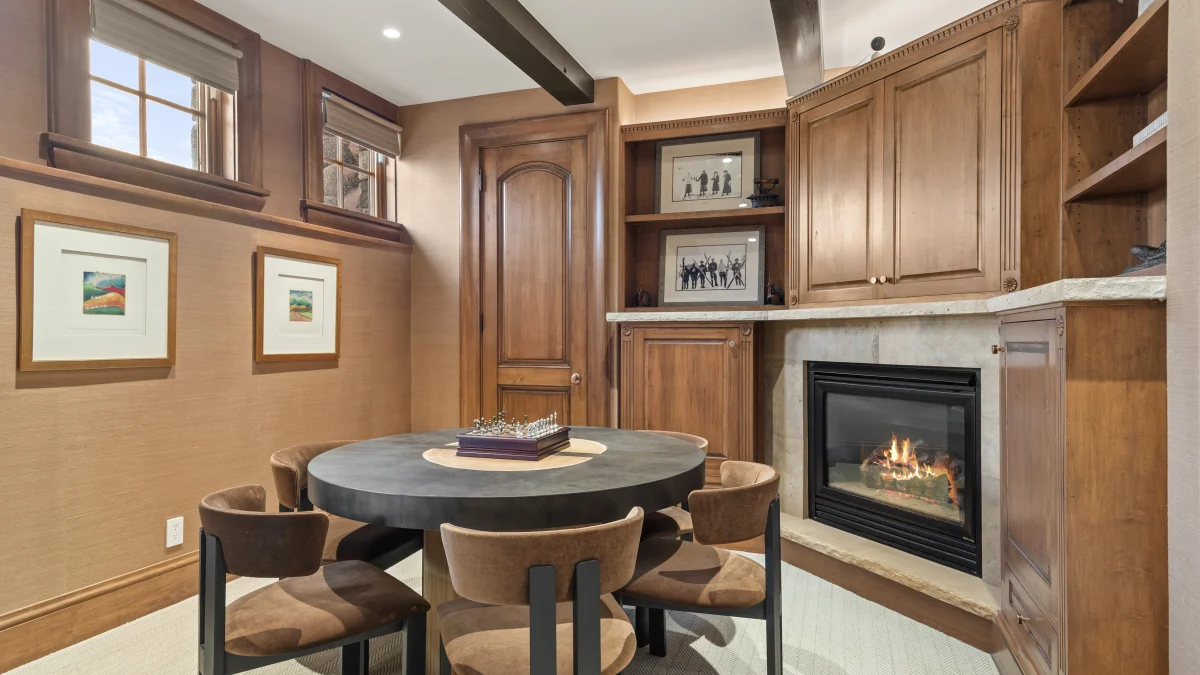 Two Creeks Home