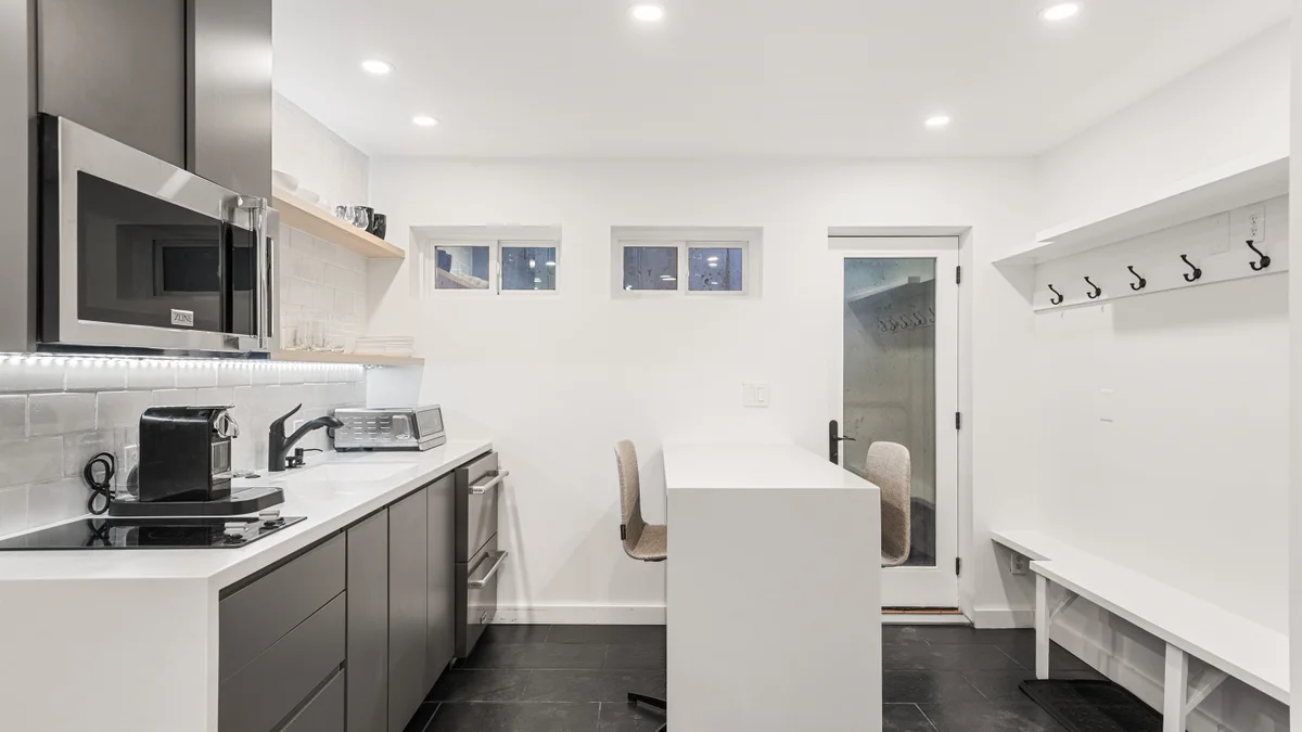 570 Spruce