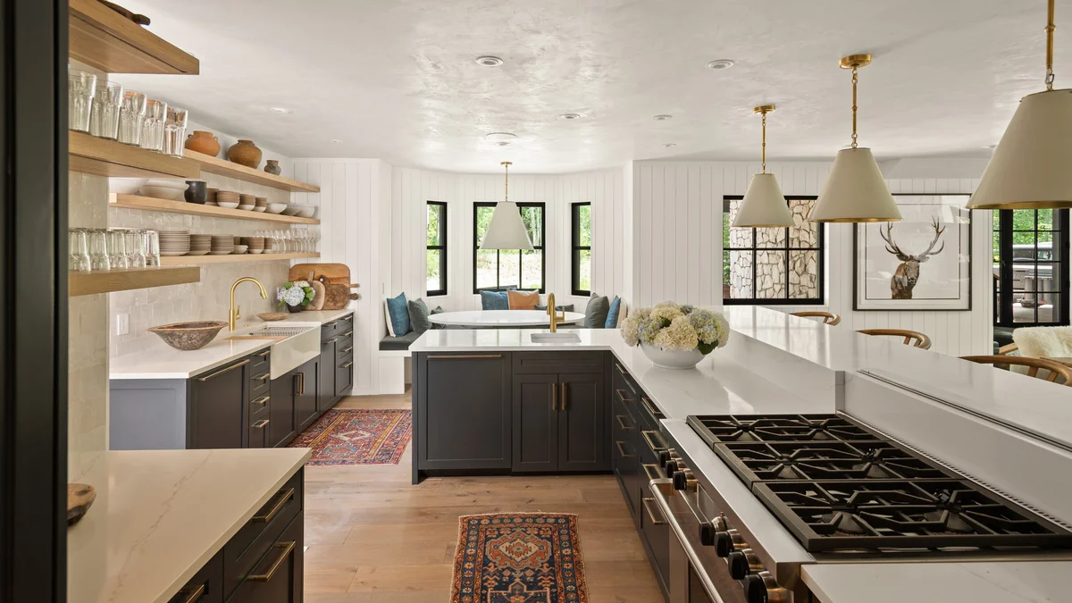 1465 Red Butte