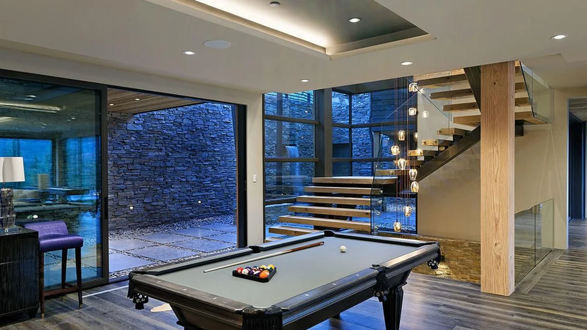 Pool Table