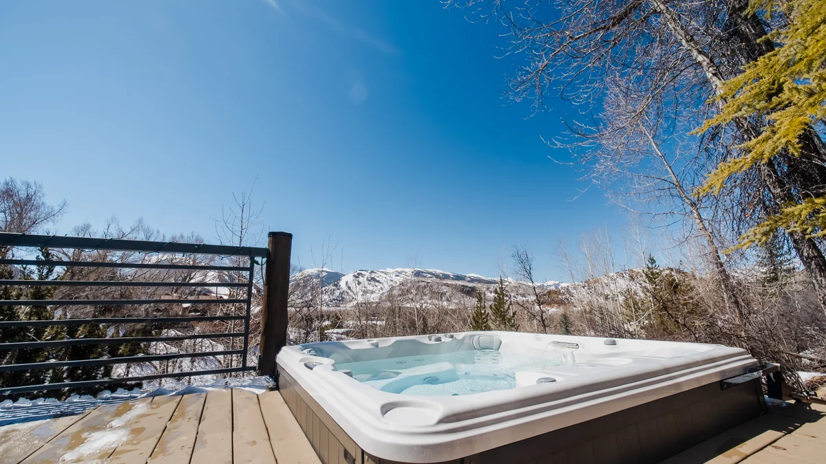 Hot-Tub