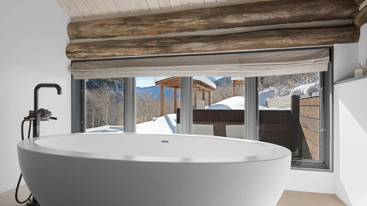 MT. Hayden Lodge