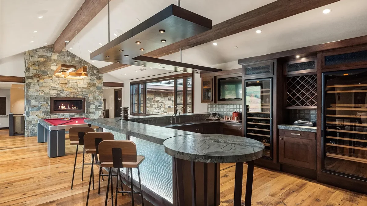 McLain Flats Contemporary