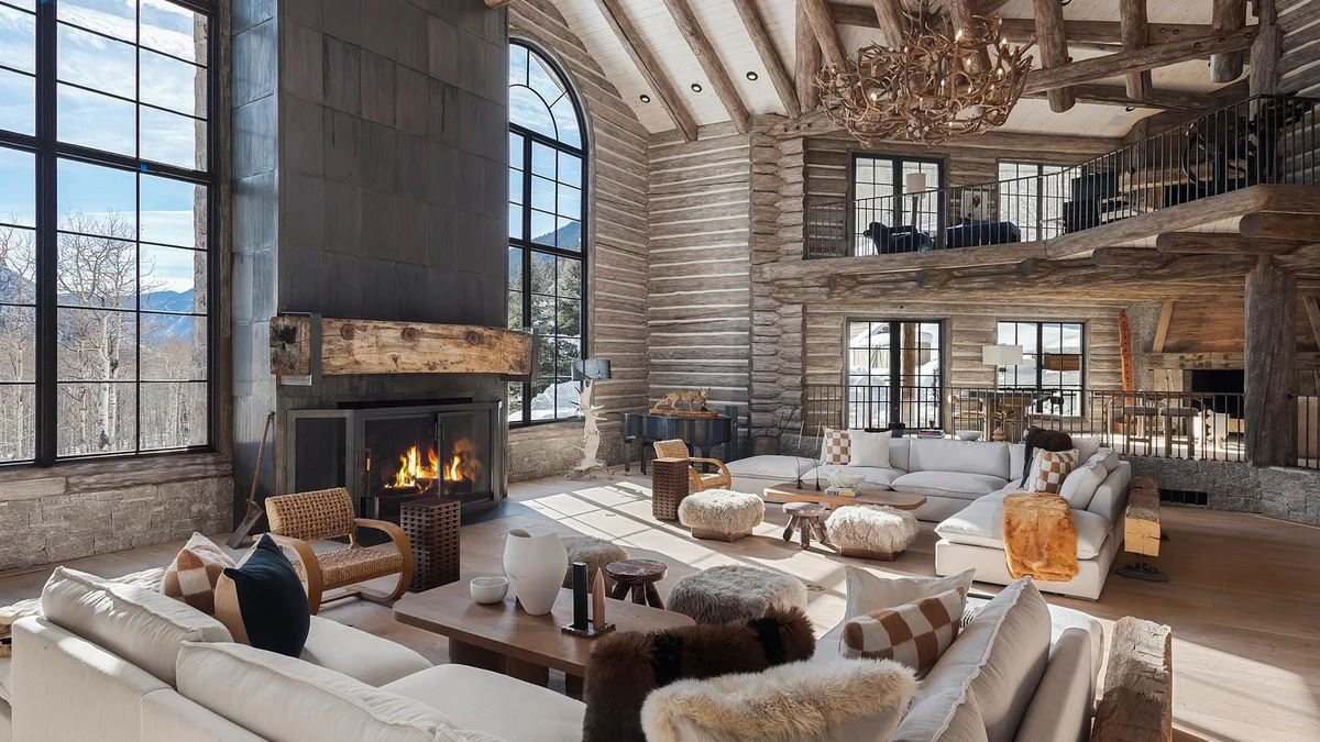 MT. Hayden Lodge
