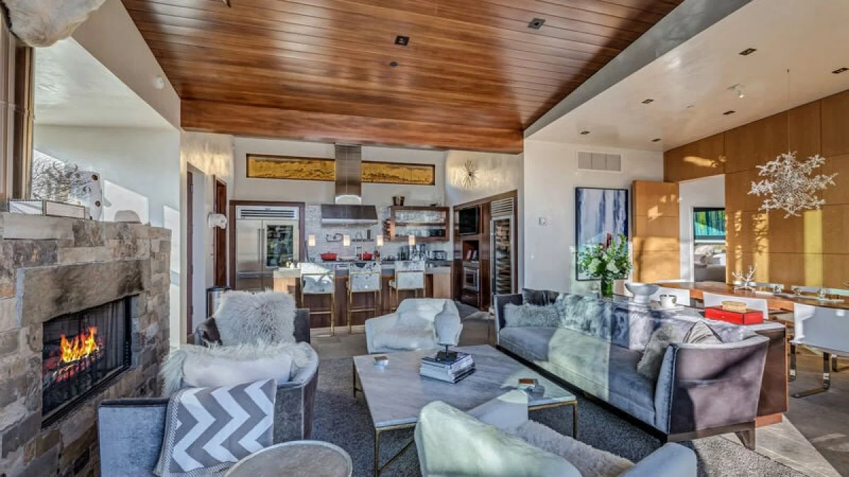 Bear Paw Lodge