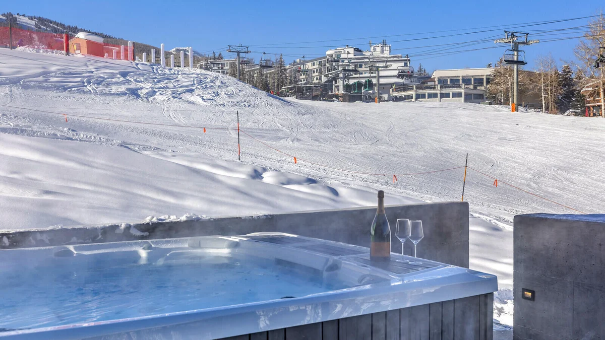 Hot tub