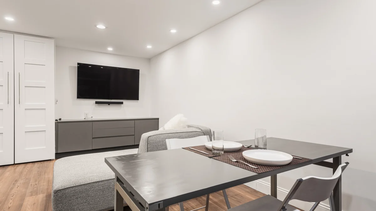 570 Spruce
