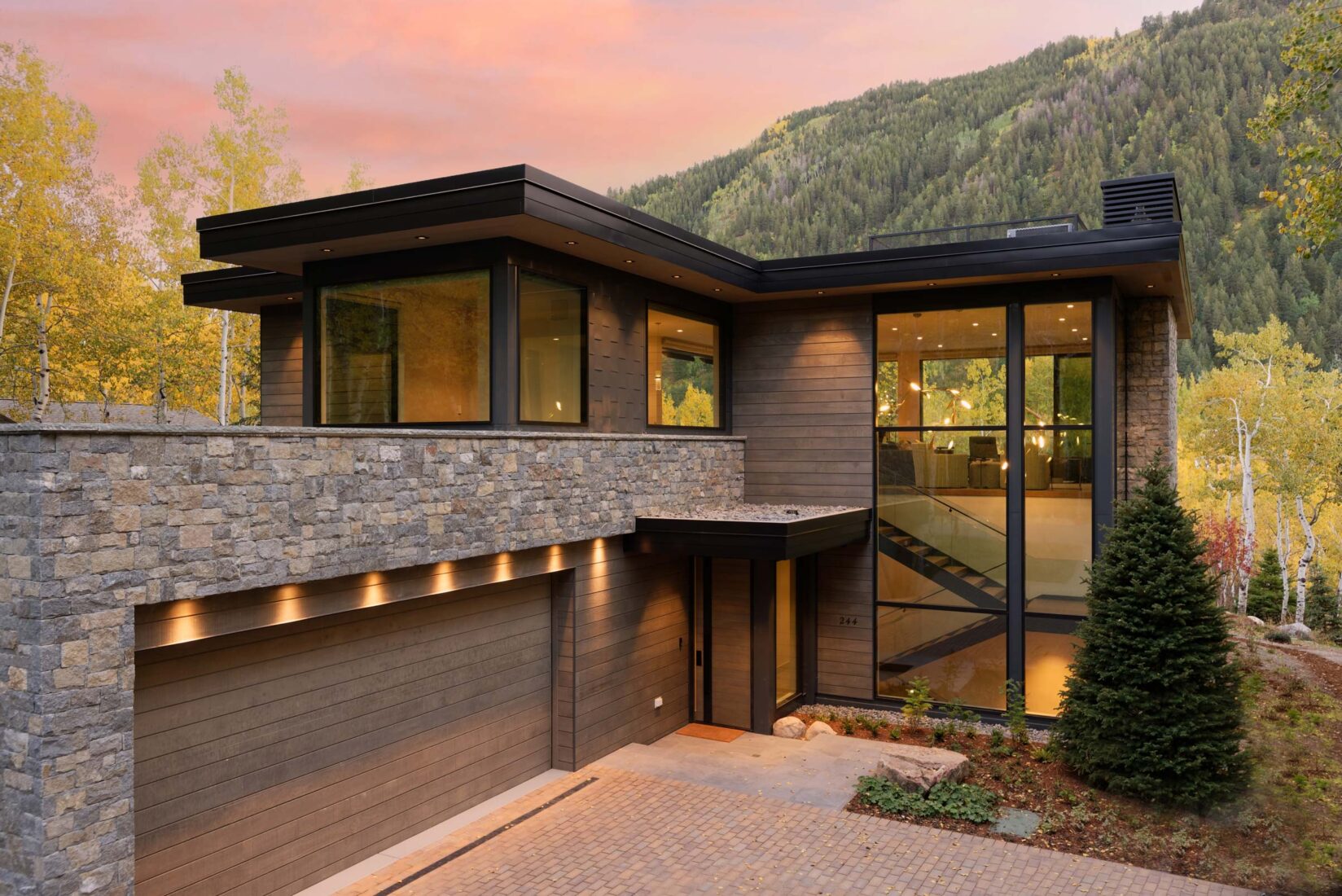 Luxury Eastwood Home with Sunset