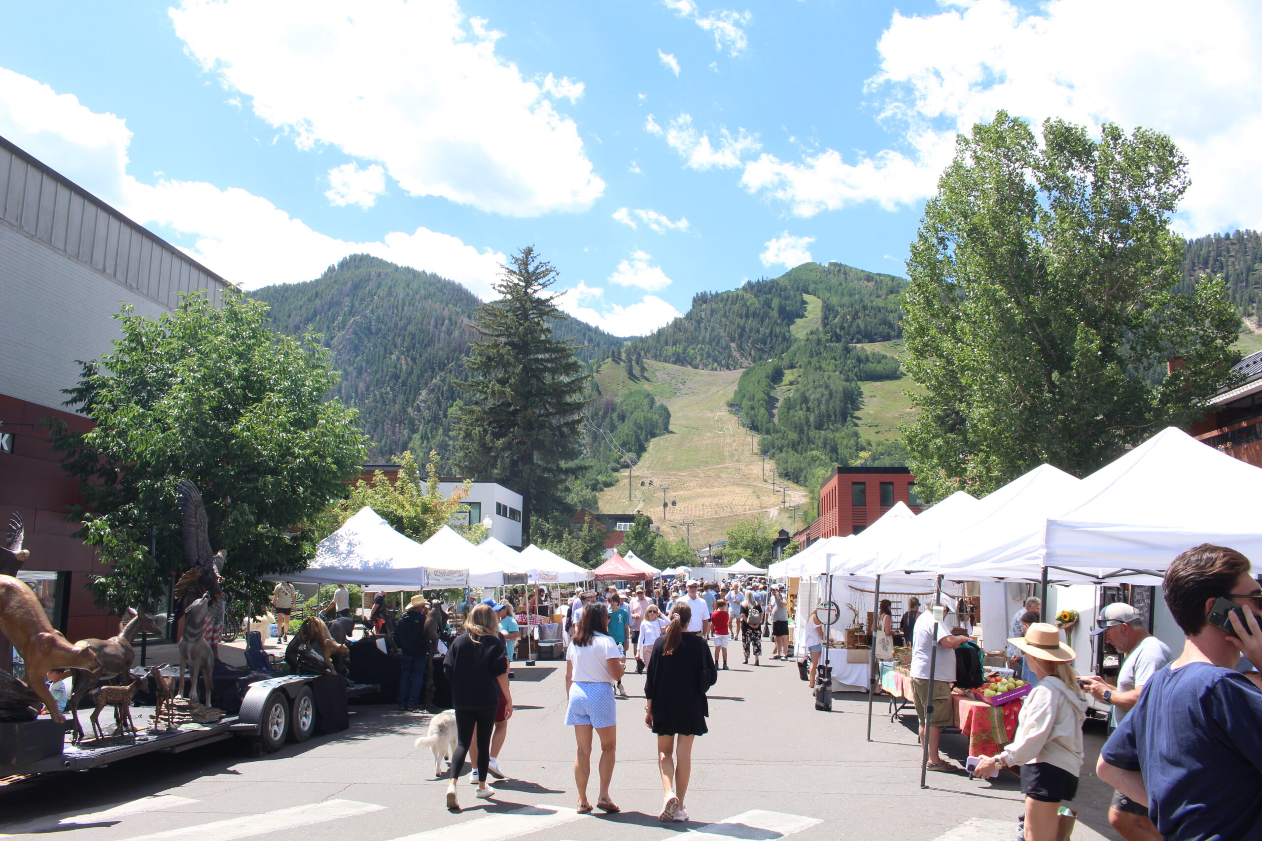Aspen Saturday Farmers Market shopping – local Aspen summer activity
